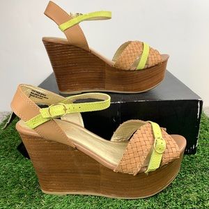 SEYCHELLES ‘It Don’t Mean A Thing’ Platform Heel Sandal